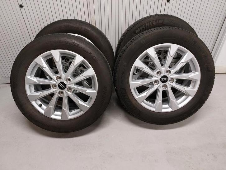 Audi Q3 Originele 18 inch Velgen met Zomerbanden, Auto-onderdelen, Banden en Velgen, Banden en Velgen, Zomerbanden, 18 inch, 235 mm