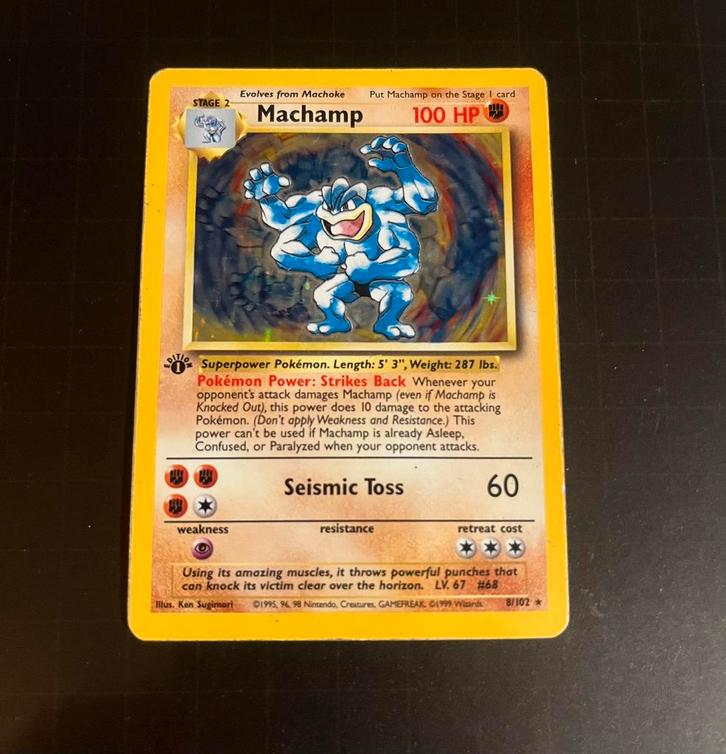Pokemon Rare Holo 1ste editie kaart Machamp 8/102, Hobby en Vrije tijd, Verzamelkaartspellen | Pokémon, Zo goed als nieuw, Ophalen of Verzenden