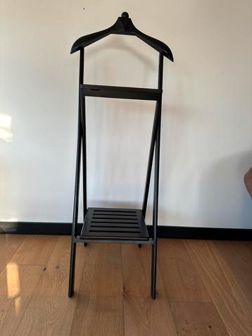 Dressboy inklapbaar beschikbaar voor biedingen