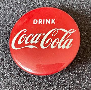 Coca-Cola button - Goed doel! beschikbaar voor biedingen