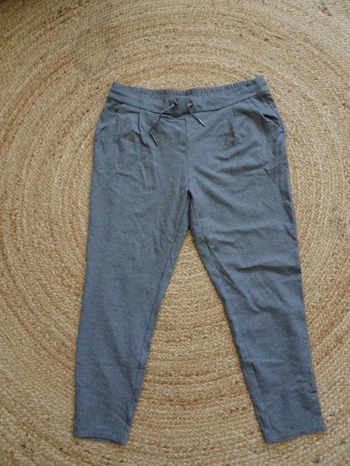 VERO MODA pantalon broek chino maat XL, Kleding | Dames, Broeken en Pantalons, Zo goed als nieuw, Maat 46/48 (XL) of groter, Ophalen of Verzenden