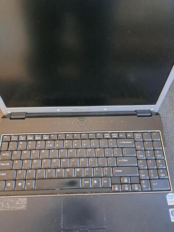 Te koop Laptop Medion.  beschikbaar voor biedingen