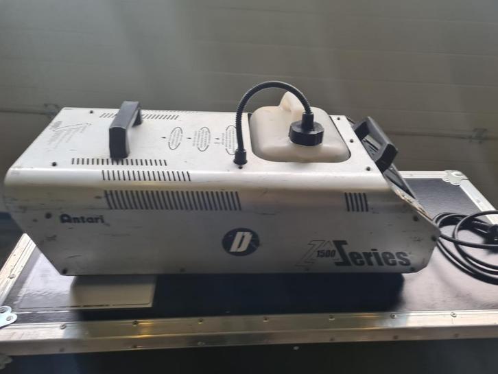 Antari Z-1500 rookmachine, Muziek en Instrumenten, Licht en Laser, Gebruikt, Rookmachine, Ophalen