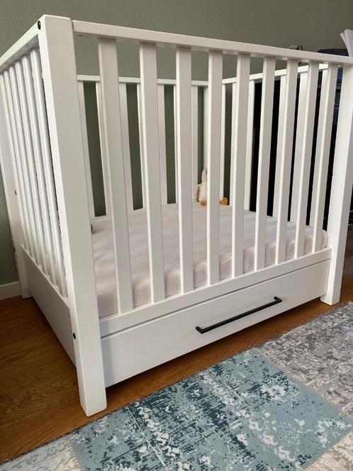 Europe Baby Casper Box Met Lade II Mat Wit, Kinderen en Baby's, Boxen, Zo goed als nieuw, Rechthoekig, In hoogte verstelbaar, Boxkleed