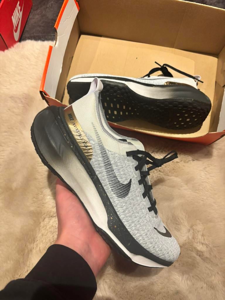 Nike zoomx invincible run fk3 premium gold ‘maat 43’, Sport en Fitness, Loopsport en Atletiek, J, Nieuw, Ophalen of Verzenden
