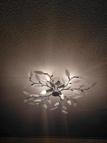 Moderne Plafondlamp met Bladmotief beschikbaar voor biedingen