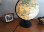 Vintage globe met verlichting 30 cm., Ophalen of Verzenden, Zo goed als nieuw