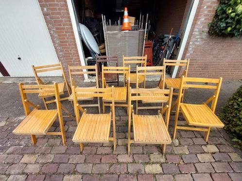 DIVERSE VINTAGE HOUTEN KLAPSTOELEN 11 STUKS AANWEZIG..., Huis en Inrichting, Stoelen, Gebruikt, Vijf, Zes of meer stoelen, Hout