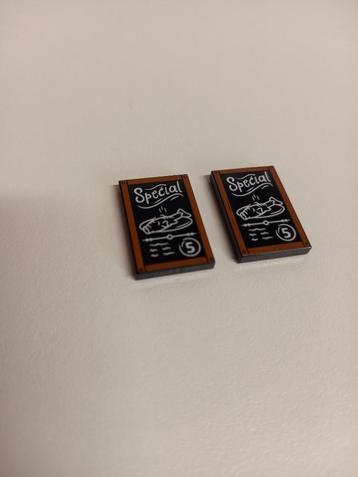NIEUW: Black Tile 2 x 3 with Chalk Board with Dark Orange Fr beschikbaar voor biedingen