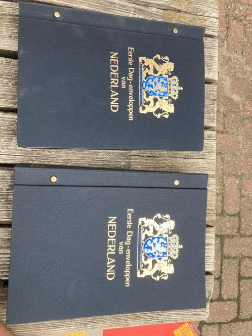 2 luxe Davo banden met eerste dag- envellopen, Postzegels en Munten, Brieven en Enveloppen | Nederland, Envelop, Ophalen of Verzenden