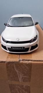 Volkswagen Scirocco 3 R Fase 1 Candy White OT1090, Hobby en Vrije tijd, Modelauto's | 1:18, Ophalen of Verzenden, Nieuw, Auto