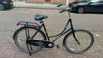Omafiets beschikbaar voor biedingen