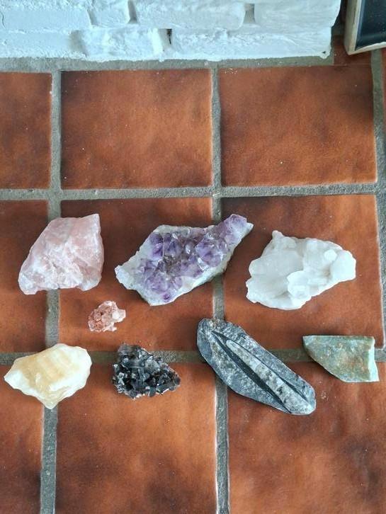 7x Bergkristal/ Amethist/ Orthoceras/ Rozenkwart zie foto's, Verzamelen, Mineralen en Fossielen, Fossiel, Ophalen of Verzenden