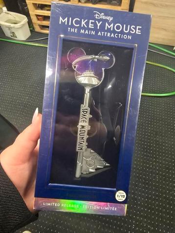 the main attraction keys beschikbaar voor biedingen