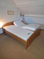 Tweepersoonsbed met elektrisch verstelbare lattenbodems, Huis en Inrichting, Slaapkamer | Complete slaapkamers, Ophalen, Gebruikt