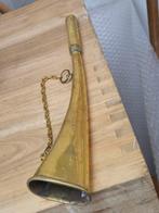 Antieke koperen scheepshoorn met ketting, Ophalen of Verzenden, Koper