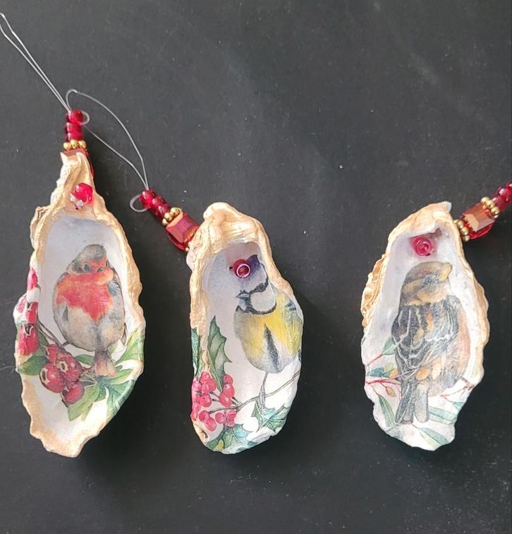 Kerstboomhangers Oesterschelp - Handgedecoreerd Vogel, Huis en Inrichting, Woonaccessoires | Wanddecoraties, Nieuw, Ophalen of Verzenden
