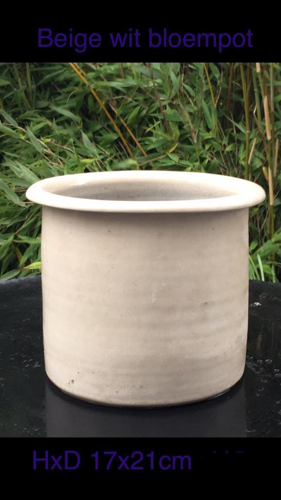 Oud Hollandse jaren’50 bloempotten tulpen beige crème, Tuin en Terras, Bloempotten, Zo goed als nieuw, Terracotta, Binnen, Minder dan 40 cm