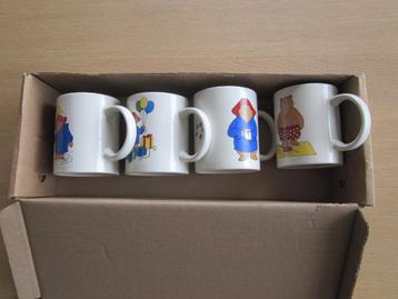 Douwe Egberts P&Co Ltd 2009 4 mokken D8cm H9,5cm beschikbaar voor biedingen