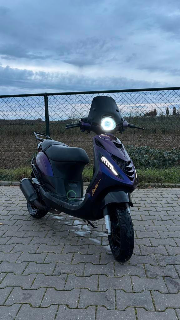 Zip 125 lc 2t, Fietsen en Brommers, Scooters | Piaggio, Zo goed als nieuw, Zip, Benzine, Ophalen