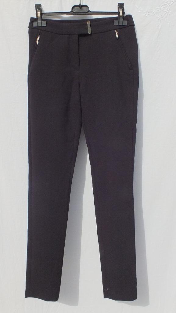 Zwarte damesbroek.Smalle pijpen.Mt 34.Merk H&M, Kleding | Dames, Broeken en Pantalons, Zo goed als nieuw, Maat 34 (XS) of kleiner