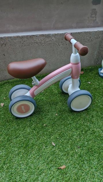 Leuke Loopfiets voor de Kleintjes! beschikbaar voor biedingen