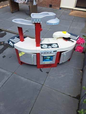 Speelkeuken beschikbaar voor biedingen