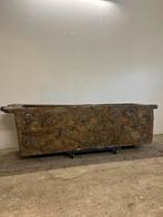 Unieke antieke trog, Ophalen
