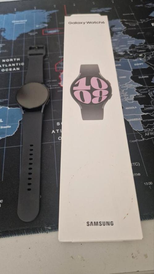 Gloednieuwe smartwatch 6 LTE, Sieraden, Tassen en Uiterlijk, Sporthorloges, Zo goed als nieuw, Android, Zwart, Conditie, Waterdicht