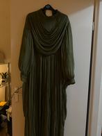 Olijfgroene Geplooide Jurk met Gedrapeerde Hals, Kleding | Dames, Zo goed als nieuw, Ophalen, Maat 38/40 (M), Onder de knie