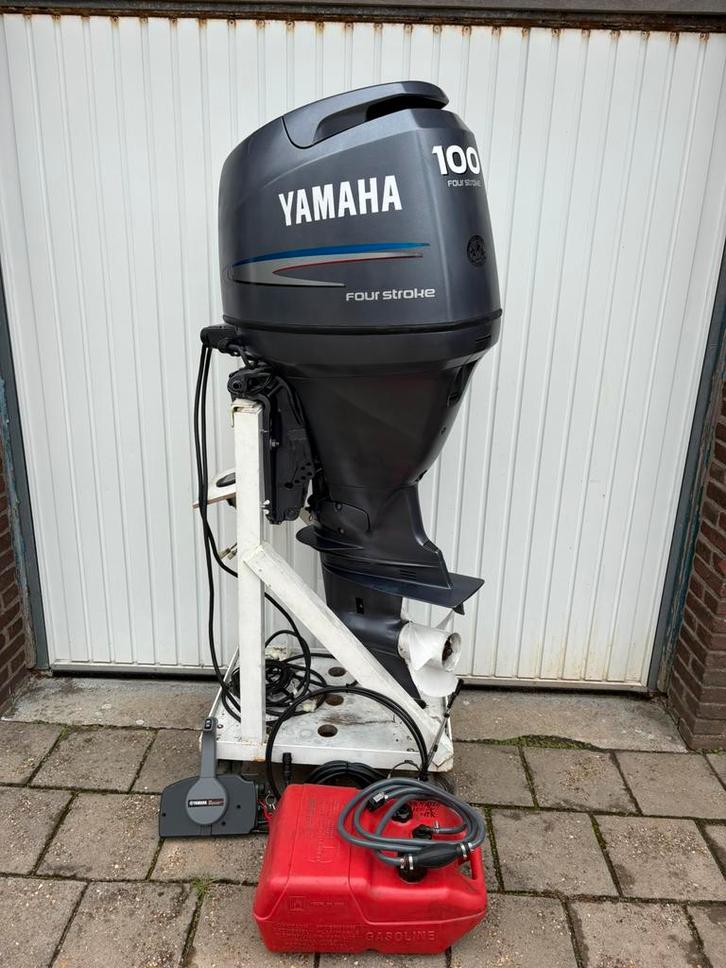 Yamaha 100 pk 4 takt langstaart buitenboordmotor F100 boot., Watersport en Boten, Buiten- en Binnenboordmotoren, Gebruikt, Benzine