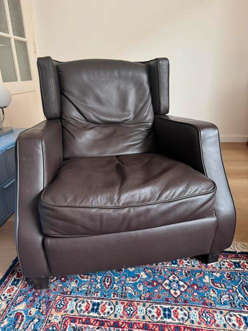 Natuzzi Amadeus leren design fauteuil - bruin leer, Huis en Inrichting, Fauteuils, Gebruikt, Leer, 75 tot 100 cm, Ophalen