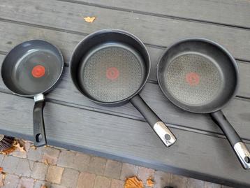 Tefal pannenset gebruikt bakpak koekenpan hapjespan beschikbaar voor biedingen