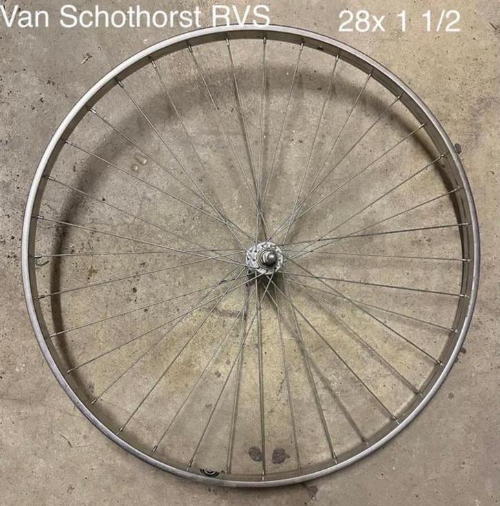 Omafiets voor-en achterwielen 28x 1 1/2, Fietsen en Brommers, Fietsen | Dames | Omafietsen, Zo goed als nieuw, Ophalen of Verzenden