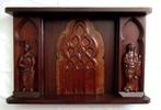 Eiken houten wandrek met snijwerk in gotische stijl., Ophalen of Verzenden
