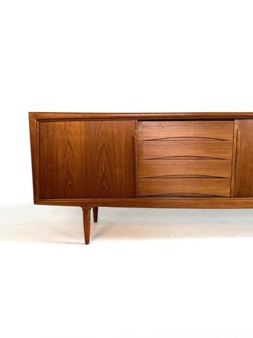 Vintage sideboard, Gunni Oman, ACO Møbler ‘60 beschikbaar voor biedingen