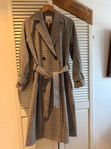 Nieuwe Object jas, maat 38 beschikbaar voor biedingen