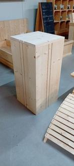 Sokkel hout showroom opruimen, Huis en Inrichting, Woonaccessoires | Zuilen en Pilaren, Ophalen, Nieuw