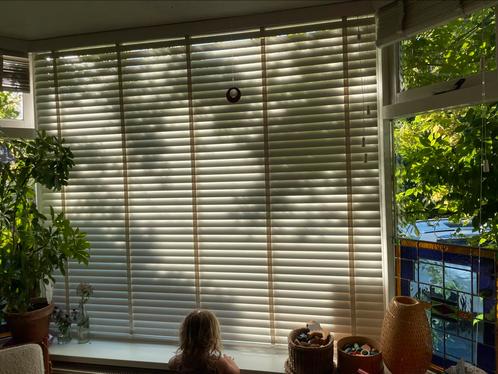 Veneta houten jaloezieën voor erker(NIEUW), Huis en Inrichting, Stoffering | Gordijnen en Lamellen, Nieuw, 150 tot 200 cm, 200 cm of meer