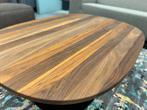 Nieuw Leolux Toveri Salontafel noten hout Design tafel, Huis en Inrichting, Tafels | Salontafels, Leolux, Nieuw, Minder dan 50 cm