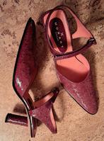 Koraalrode damesschoenen maat 41, Pumps, Ophalen of Verzenden, Zo goed als nieuw, Rood