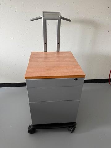 Ahrend verrijdbaar ladenblok | trolley | €30 beschikbaar voor biedingen