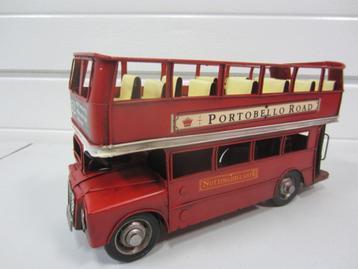 Engelse bus. beschikbaar voor biedingen