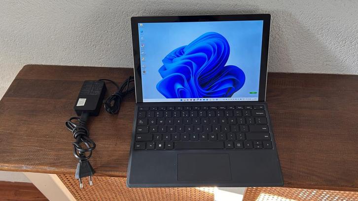 Microsoft Surface Pro 7 Windows 11 tablet/laptop, Computers en Software, Windows Laptops, Zo goed als nieuw, 13 inch, SSD, 2 tot 3 Ghz