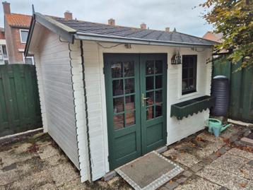 Mooie degelijke blokhut te koop beschikbaar voor biedingen
