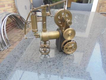 Modelbouw machine, stoom machine, stoommachine. Tractor beschikbaar voor biedingen