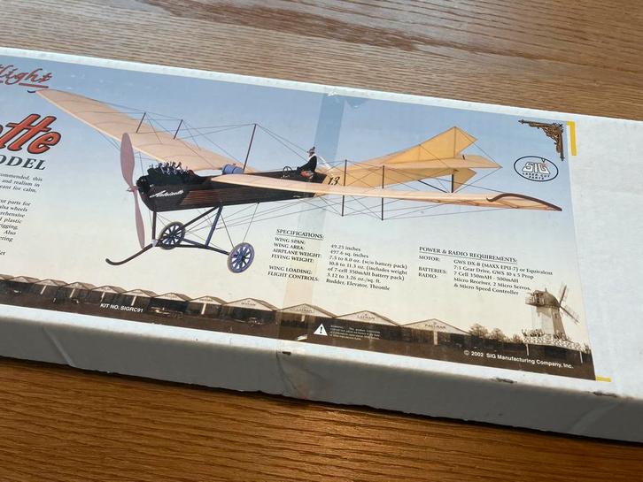 Sig antoinette kit 1909 modelvliegtuig, Hobby en Vrije tijd, Modelbouw | Vliegtuigen en Helikopters, Zo goed als nieuw, 1:72 tot 1:144