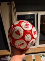 Oude Ajax voetbal met handtekeningen, Ophalen of Verzenden, Gebruikt, Ajax, Overige typen