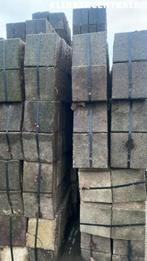 340m2 grijs, gebruikte betontegels 30x30x4,5cm stoeptegels