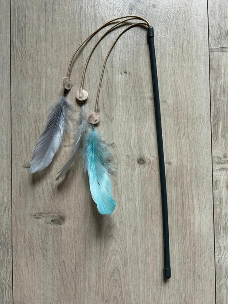 Kattenspeeltje met veertjes, Dieren en Toebehoren, Kattenspeelgoed, Nieuw, Overig speelgoed, Ophalen of Verzenden